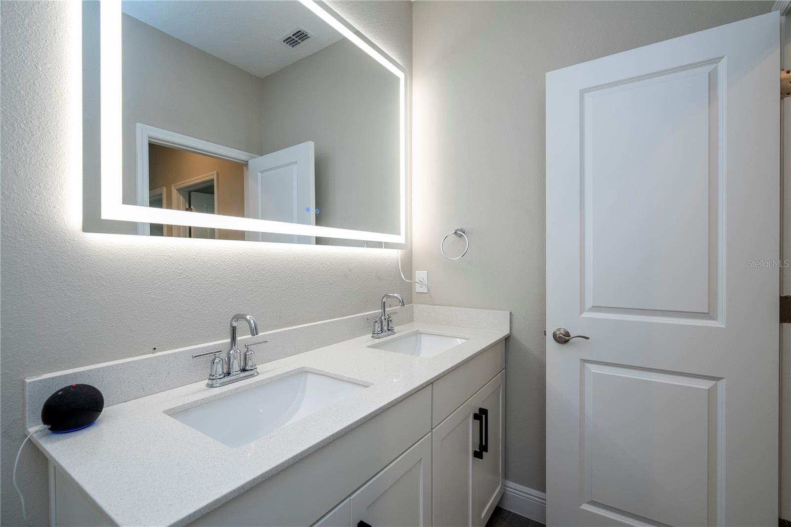 HIGHLAND RIDGE - Residential