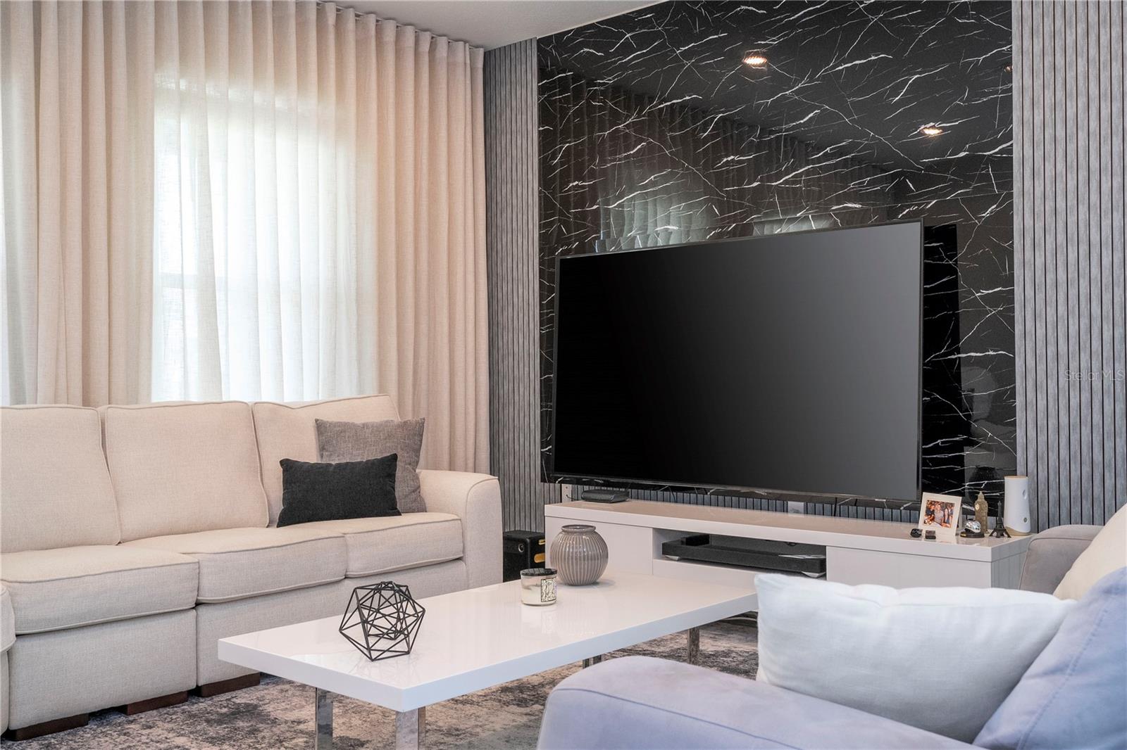 HIGHLAND RIDGE - Residential