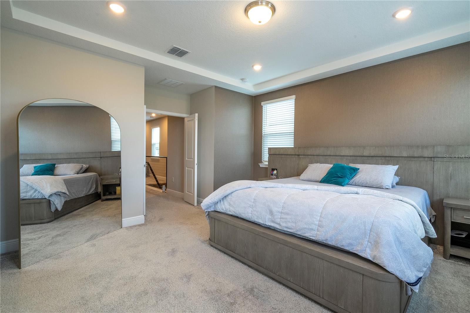 HIGHLAND RIDGE - Residential