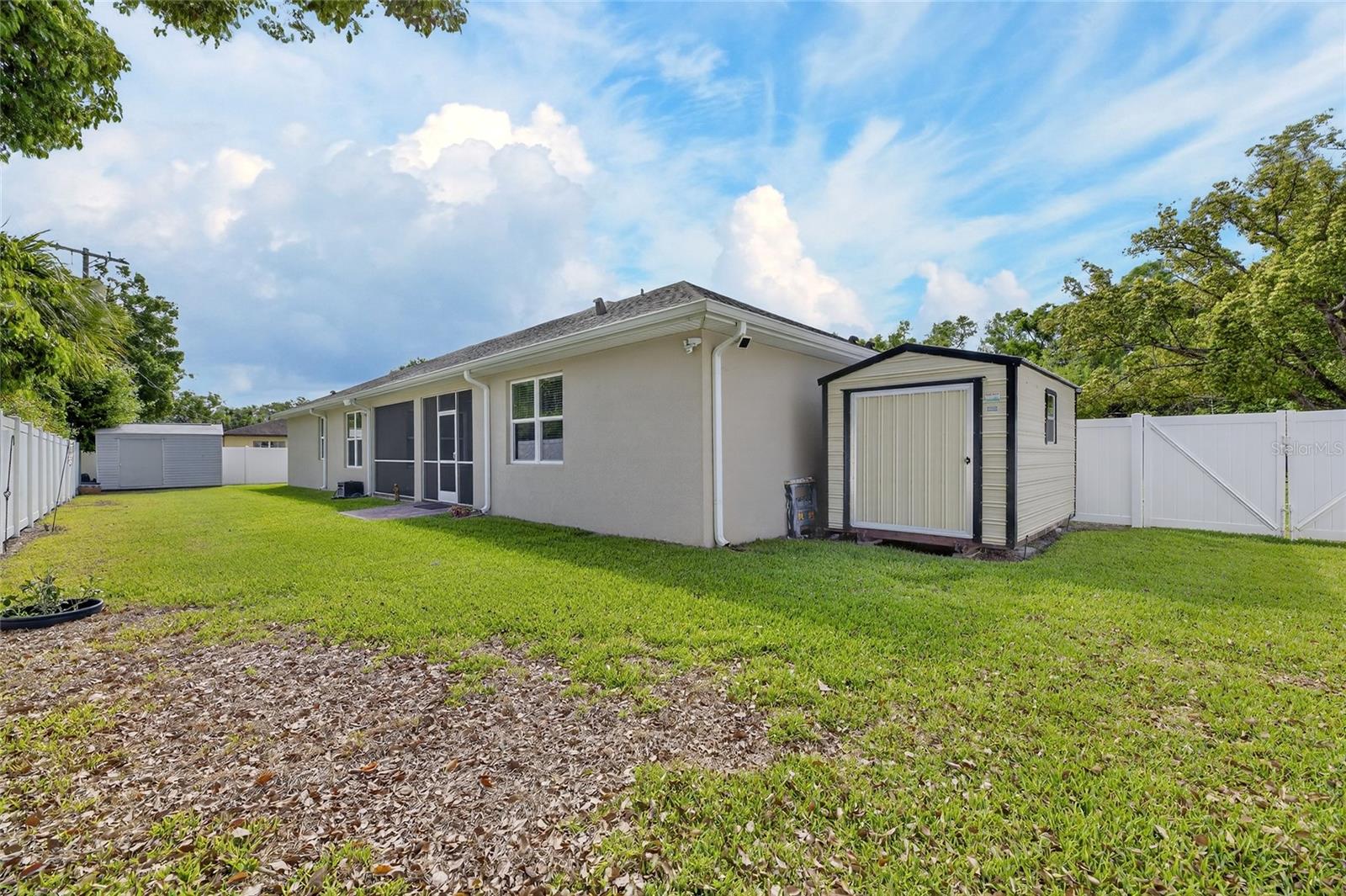 TEMPLE TERRACE RIVERSIDE SUBDI - Residential