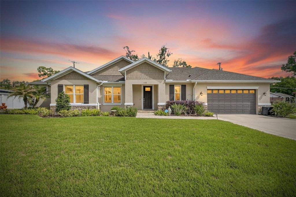 Photo of 1008 W River Drive, Temple Terrace, FL 33617 (MLS # TB8492760)