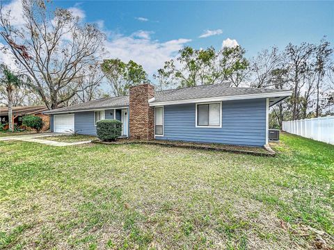Photo of 3322 Heather Glynn Drive, Mulberry, FL 33860 (MLS # O6320599) Photo of 3322 Heather Glynn Drive, Mulberry, FL 33860 (MLS # O6320599)