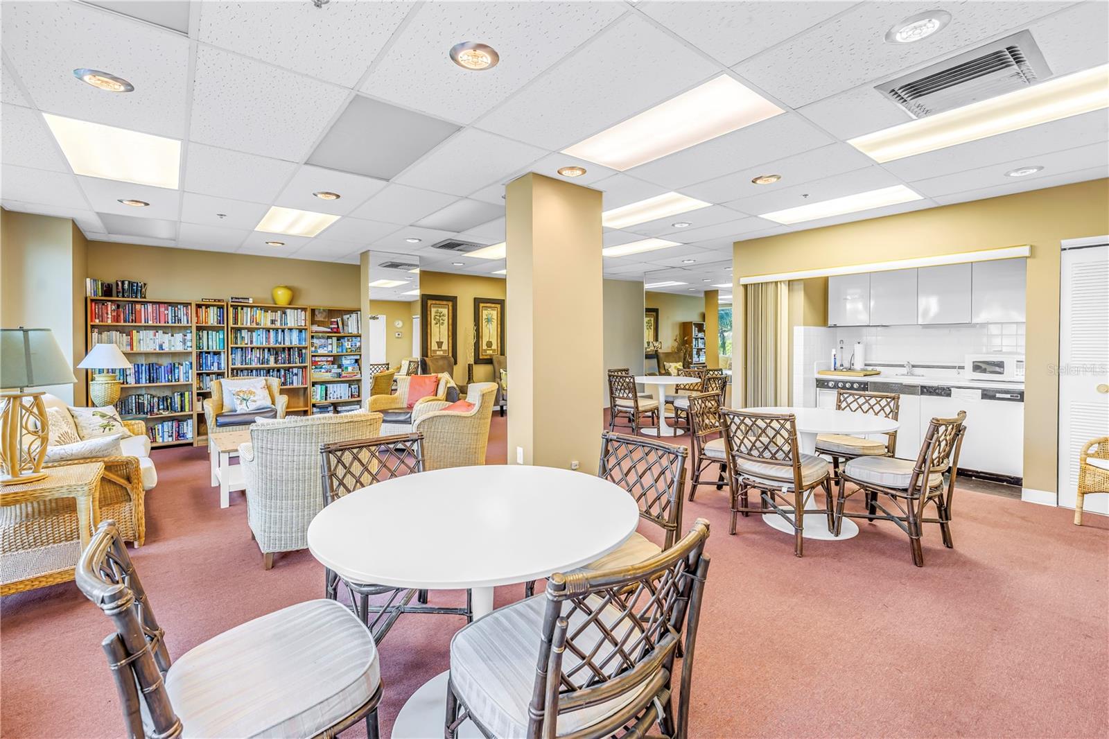 NORTH SHORE NORMANDY CONDO - Residential