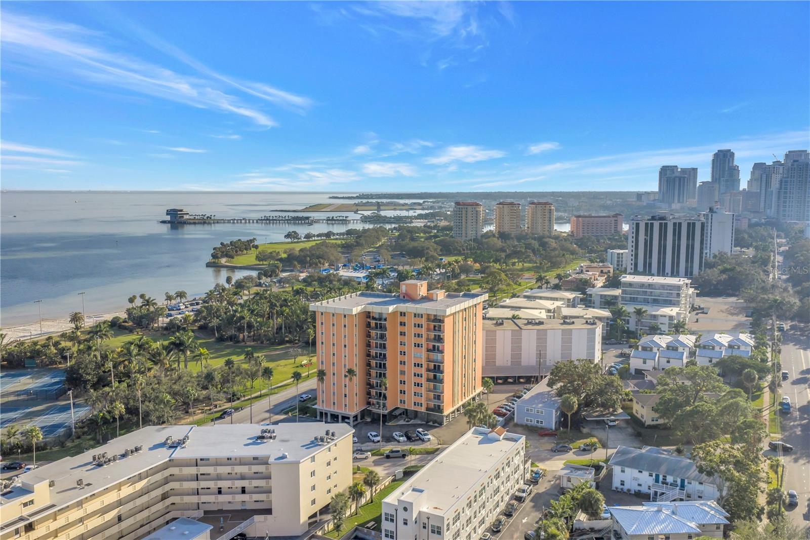 1120 N SHORE DRIVE NE 1103