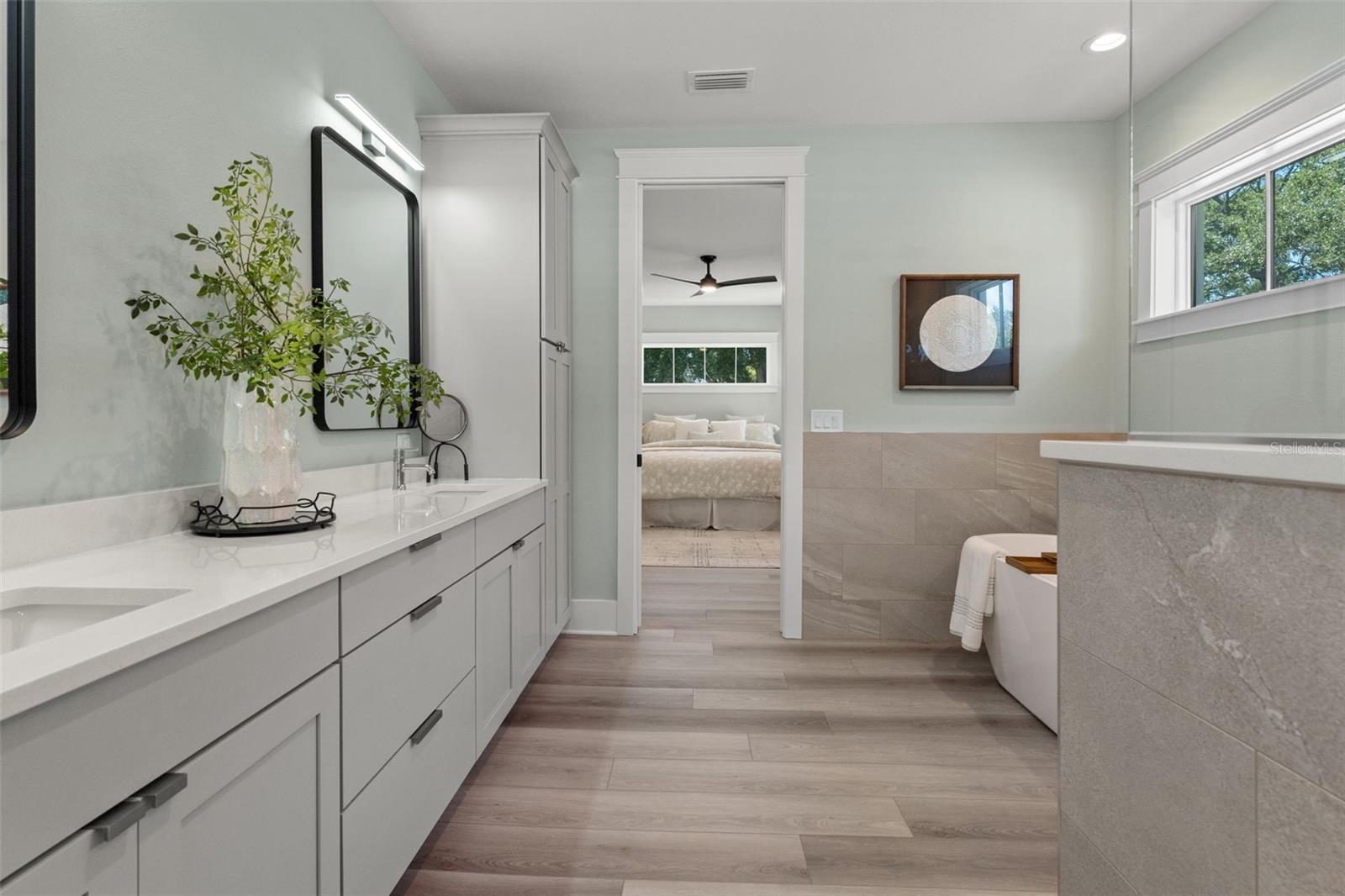 BARNARD ERASTUS A S REV SUB - Residential