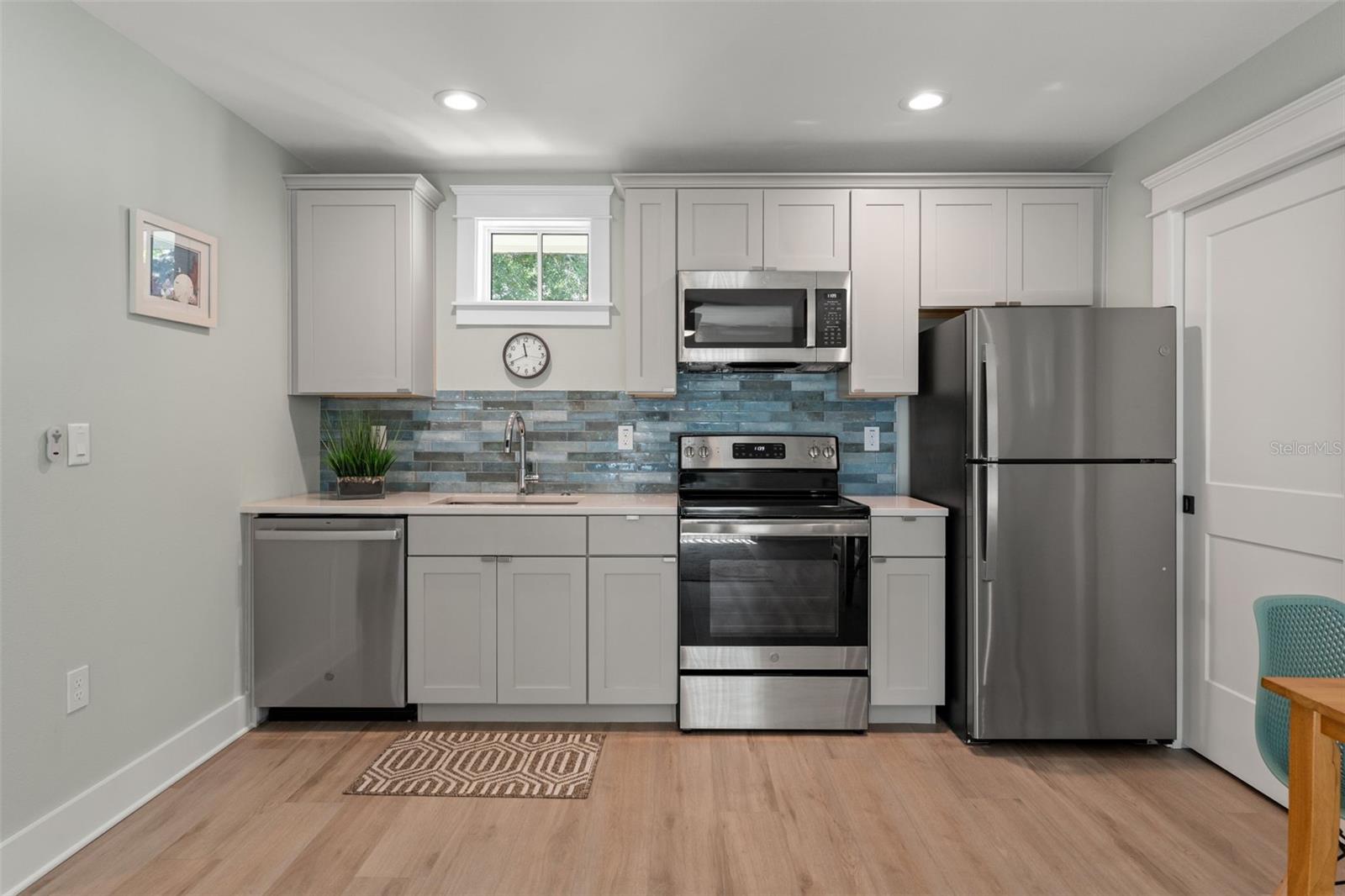 BARNARD ERASTUS A S REV SUB - Residential