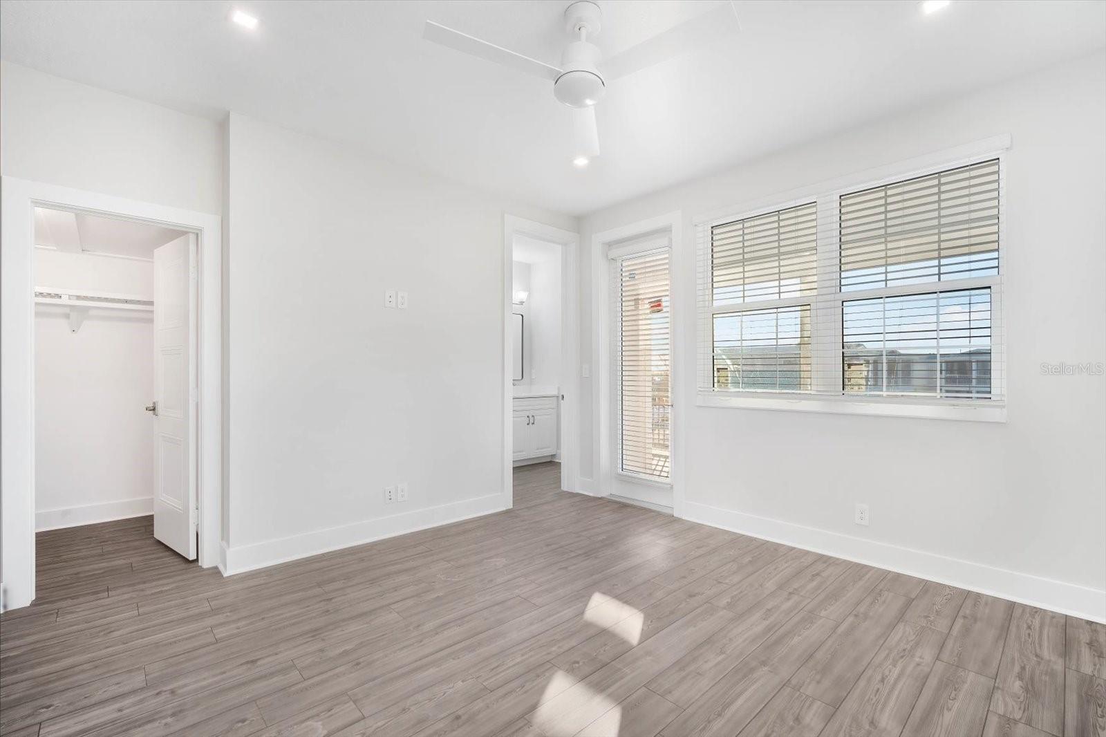 HUNTERS POINT - Residential