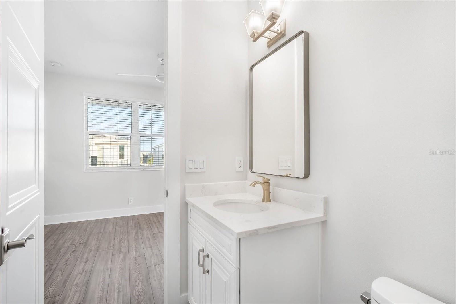 HUNTERS POINT - Residential