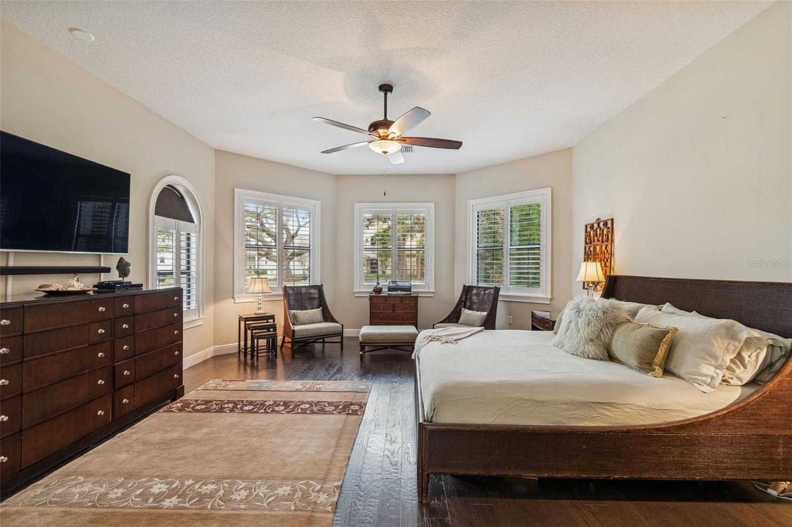 2906 W HAWTHORNE ROAD