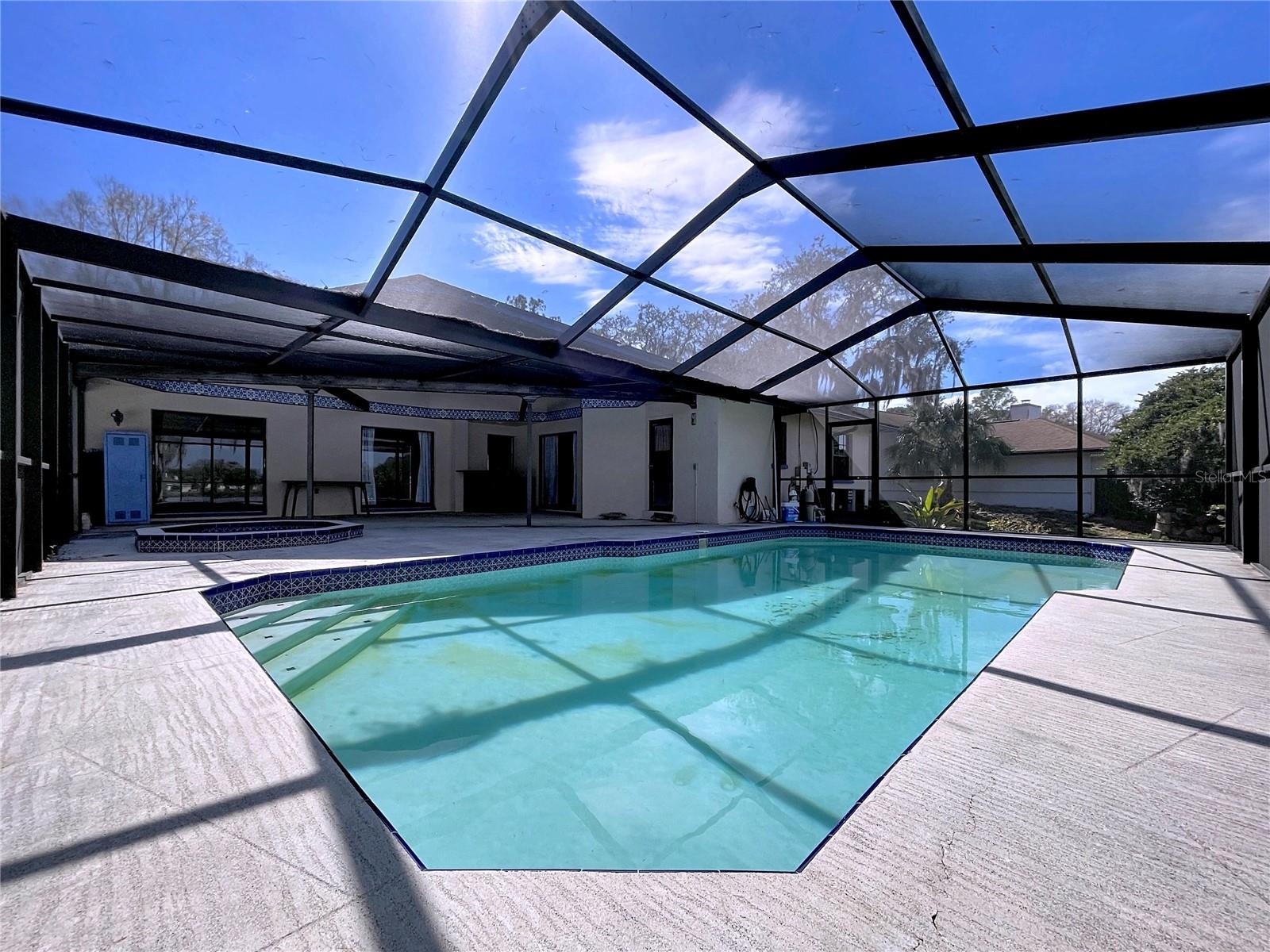 LAKE PADGETT ESTATES - Residential