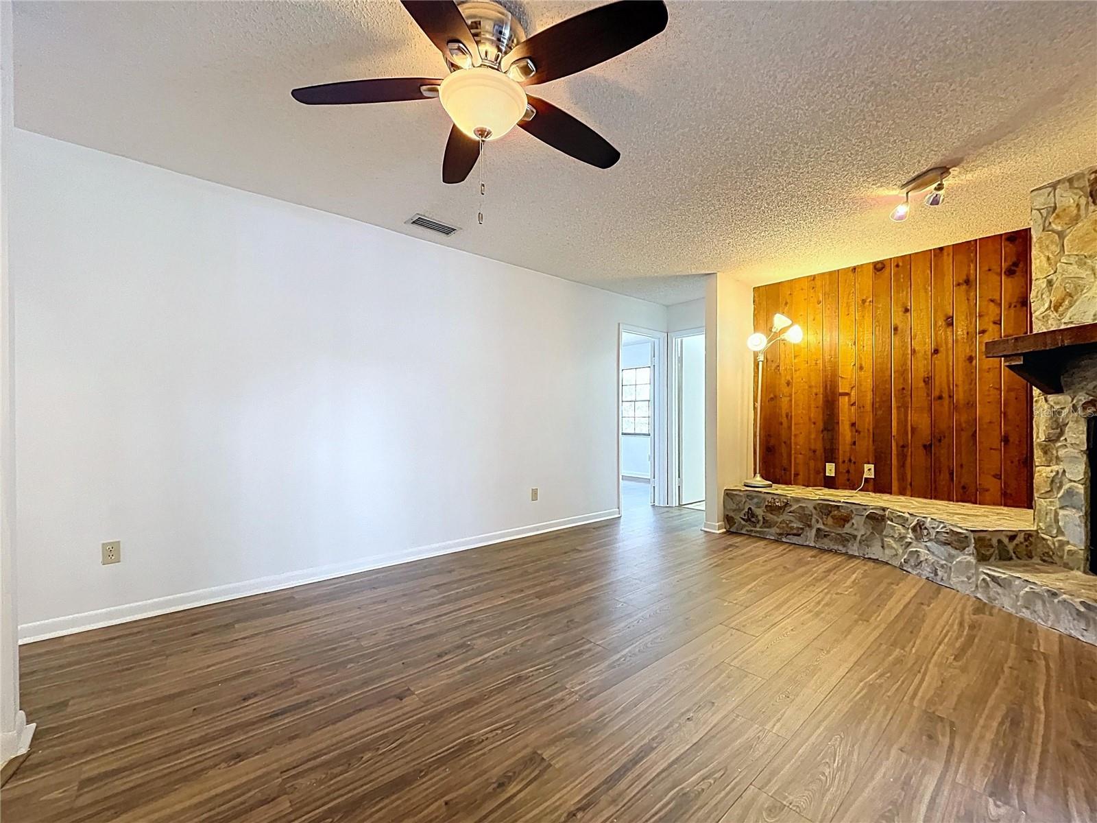 LAKE PADGETT ESTATES - Residential