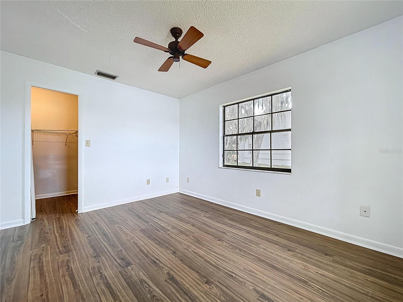 LAKE PADGETT ESTATES - Residential