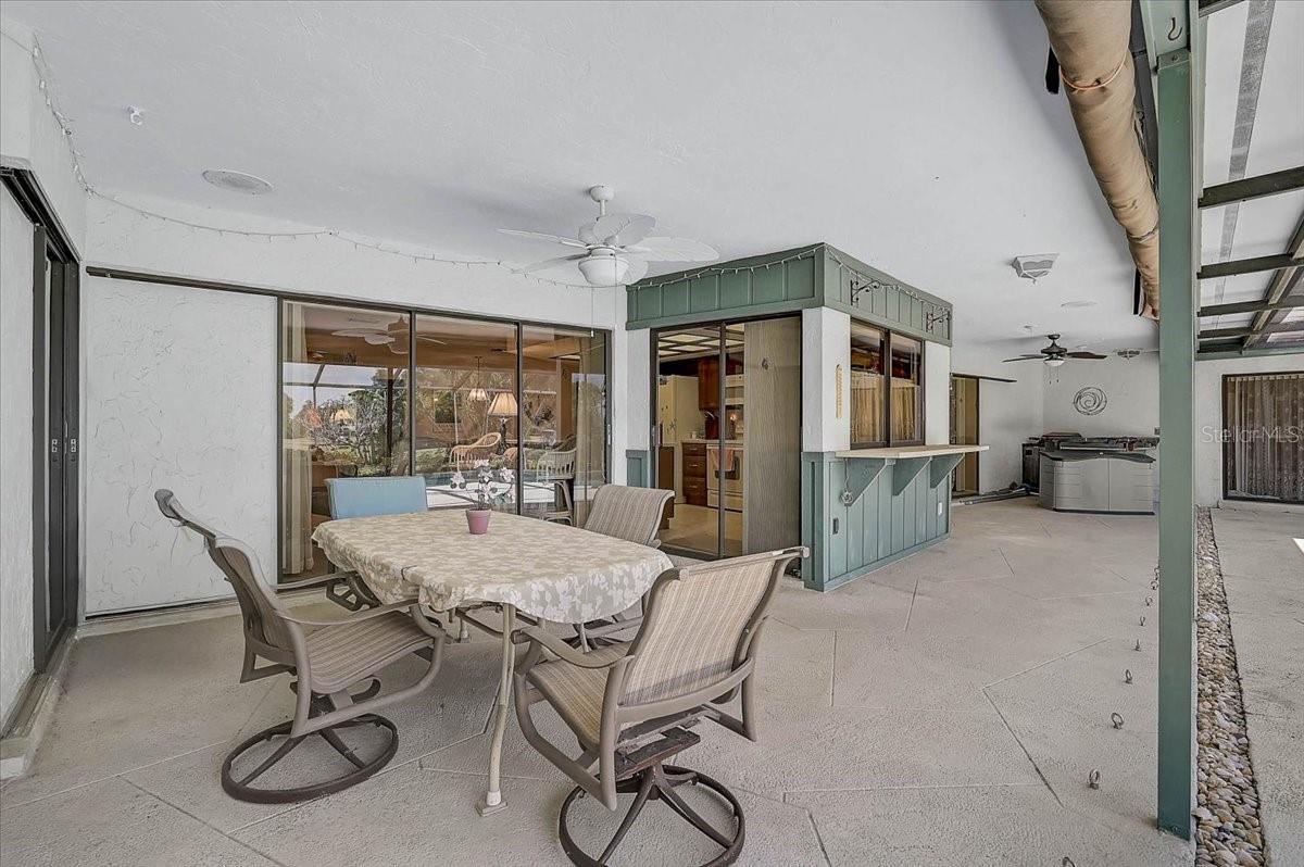 COUNTRY CLUB OF SARASOTA THE - Residential