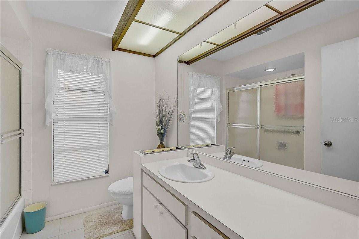 COUNTRY CLUB OF SARASOTA THE - Residential