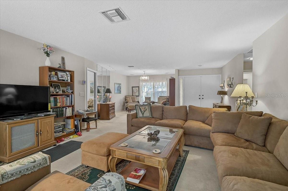 COUNTRY CLUB OF SARASOTA THE - Residential