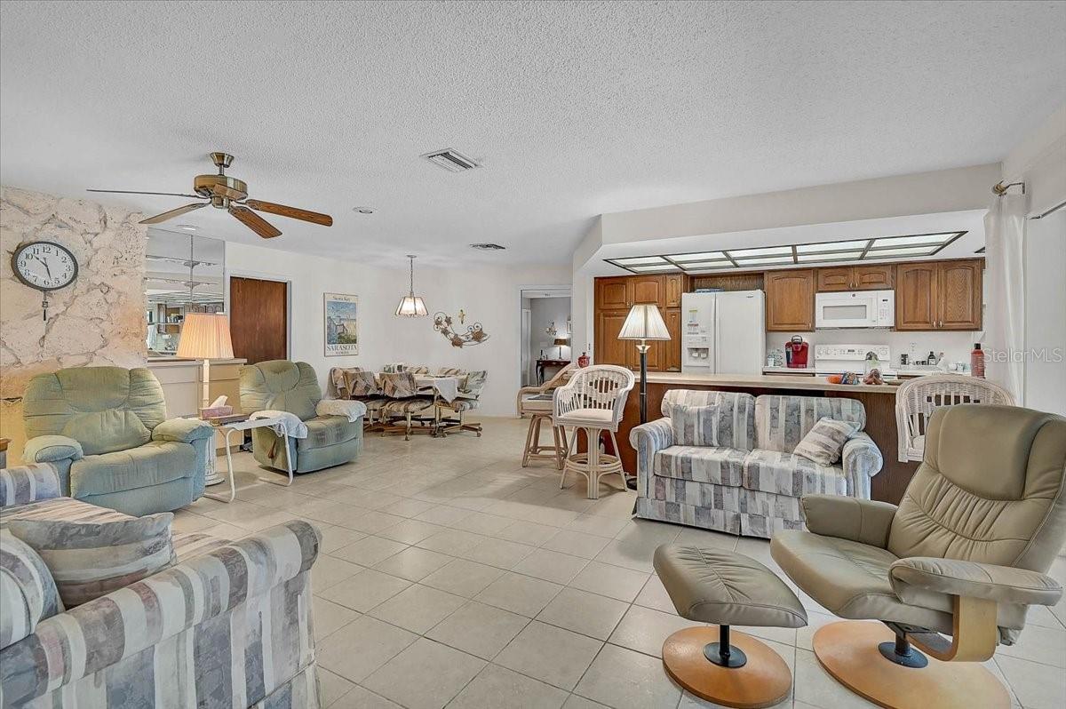 COUNTRY CLUB OF SARASOTA THE - Residential