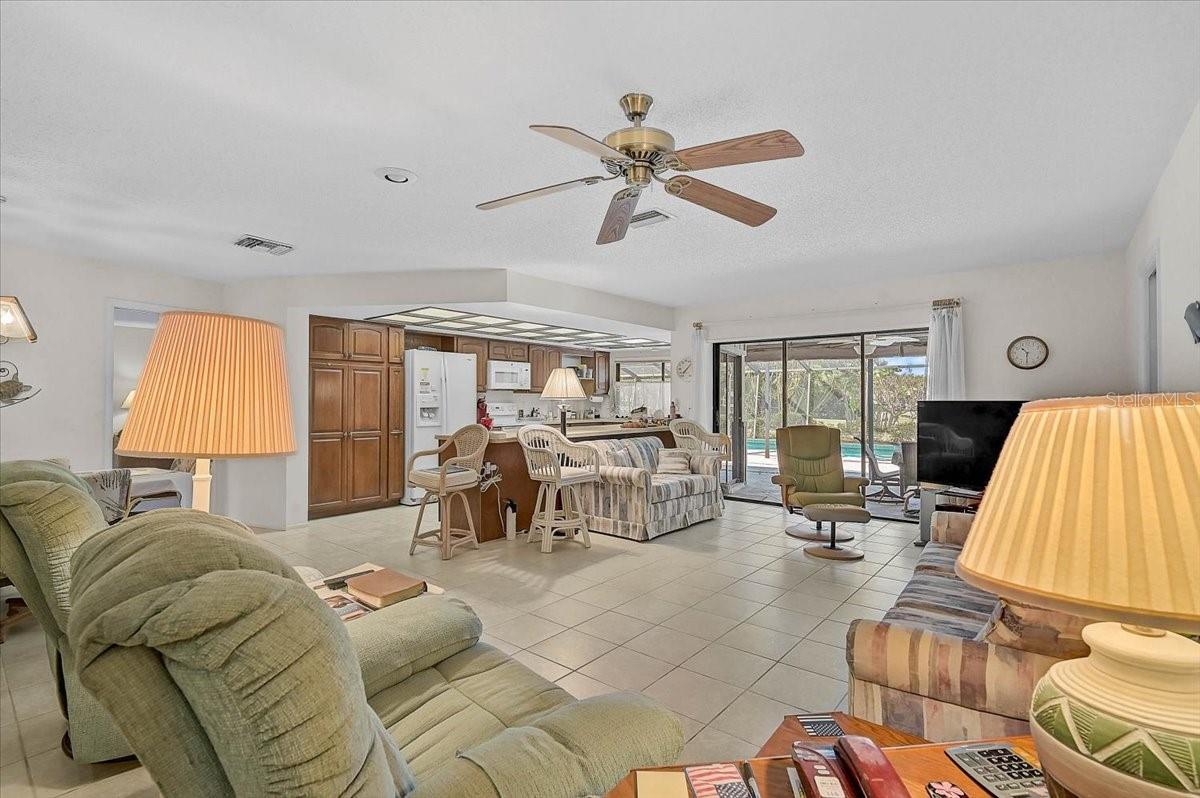 COUNTRY CLUB OF SARASOTA THE - Residential