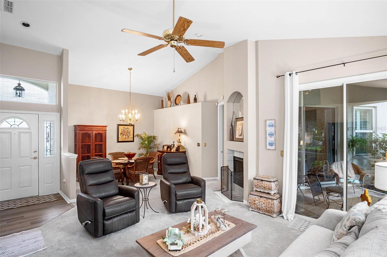 RIVER HILLS / FAIRWAY ONE - Residential