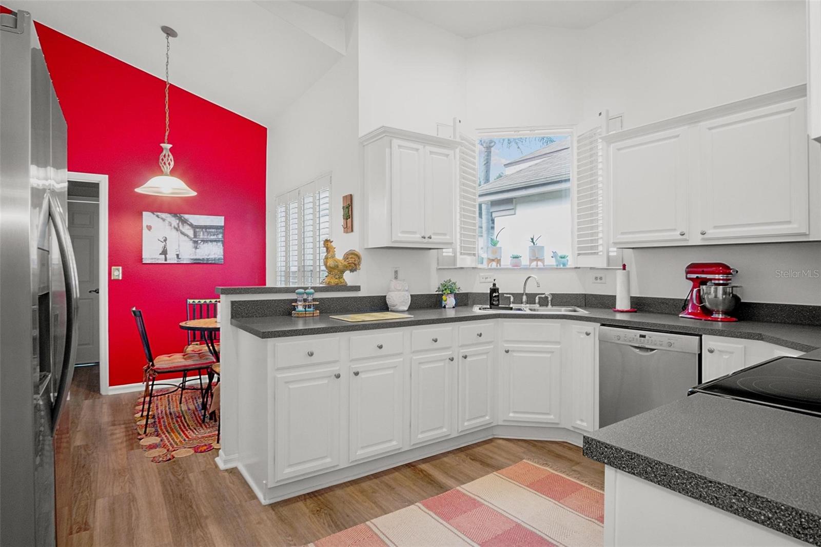 RIVER HILLS / FAIRWAY ONE - Residential