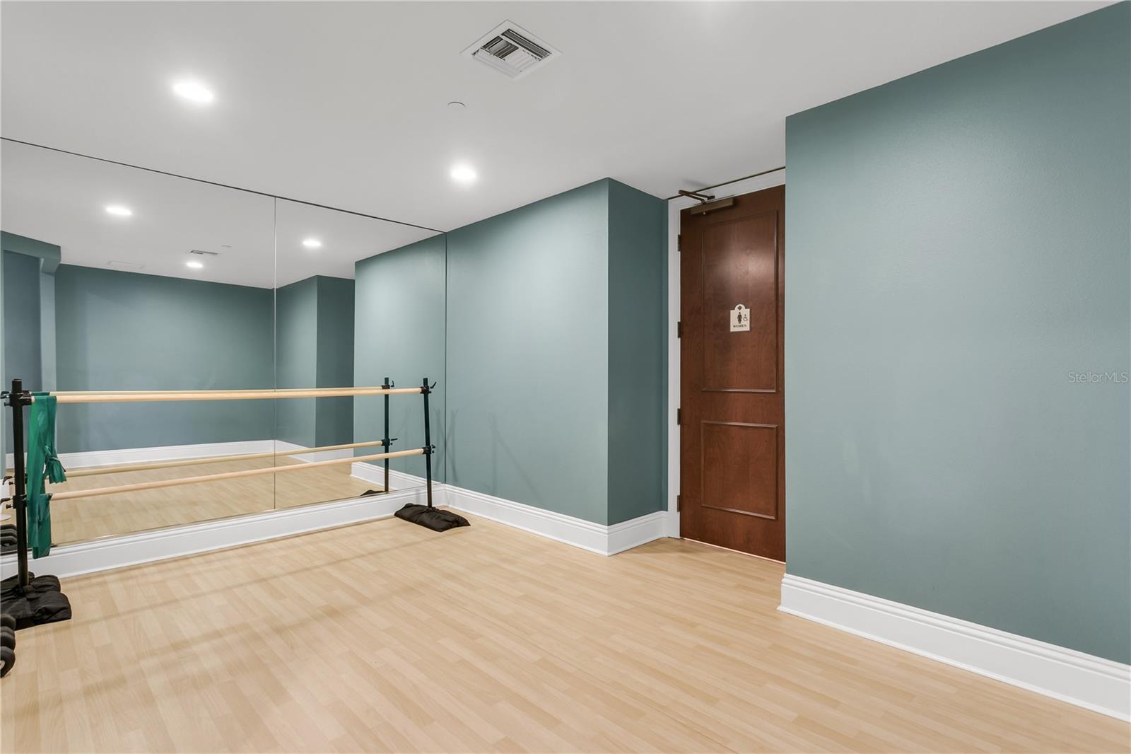 THE BELLAMY ON THE BAYSHORE A - Residential