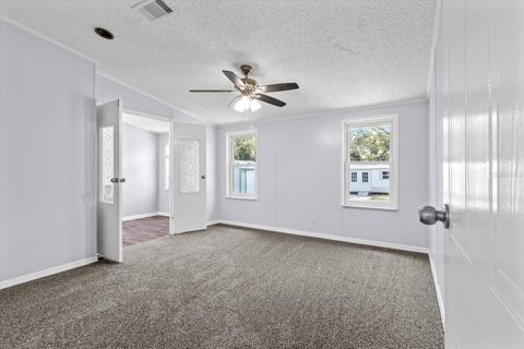 A home in HOMOSASSA