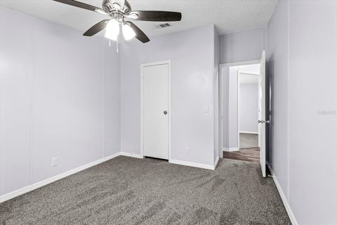 A home in HOMOSASSA