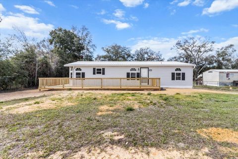 A home in HOMOSASSA