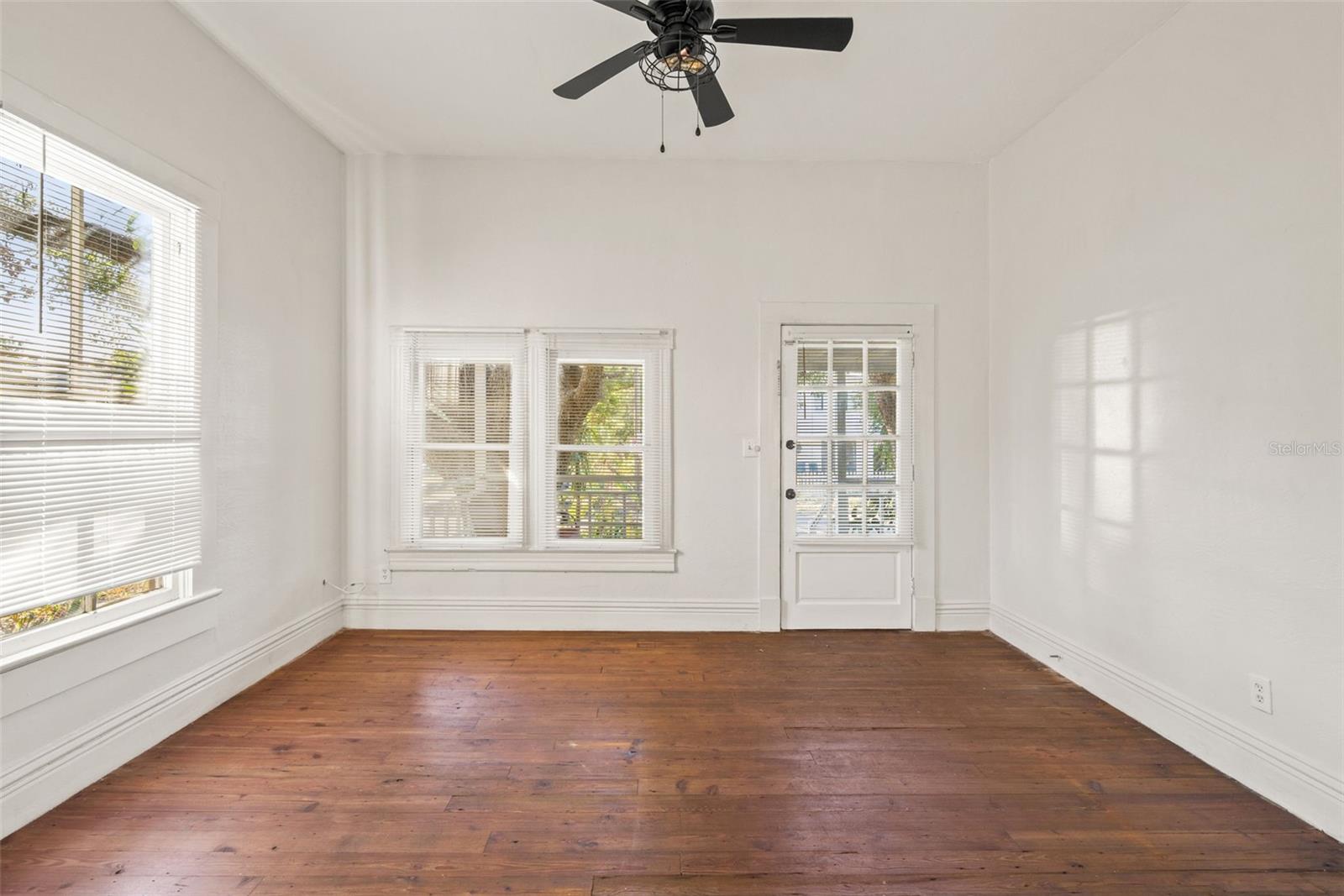 CENTRAL PARK BLKS 1 2 4 TO 12 - Residential Income