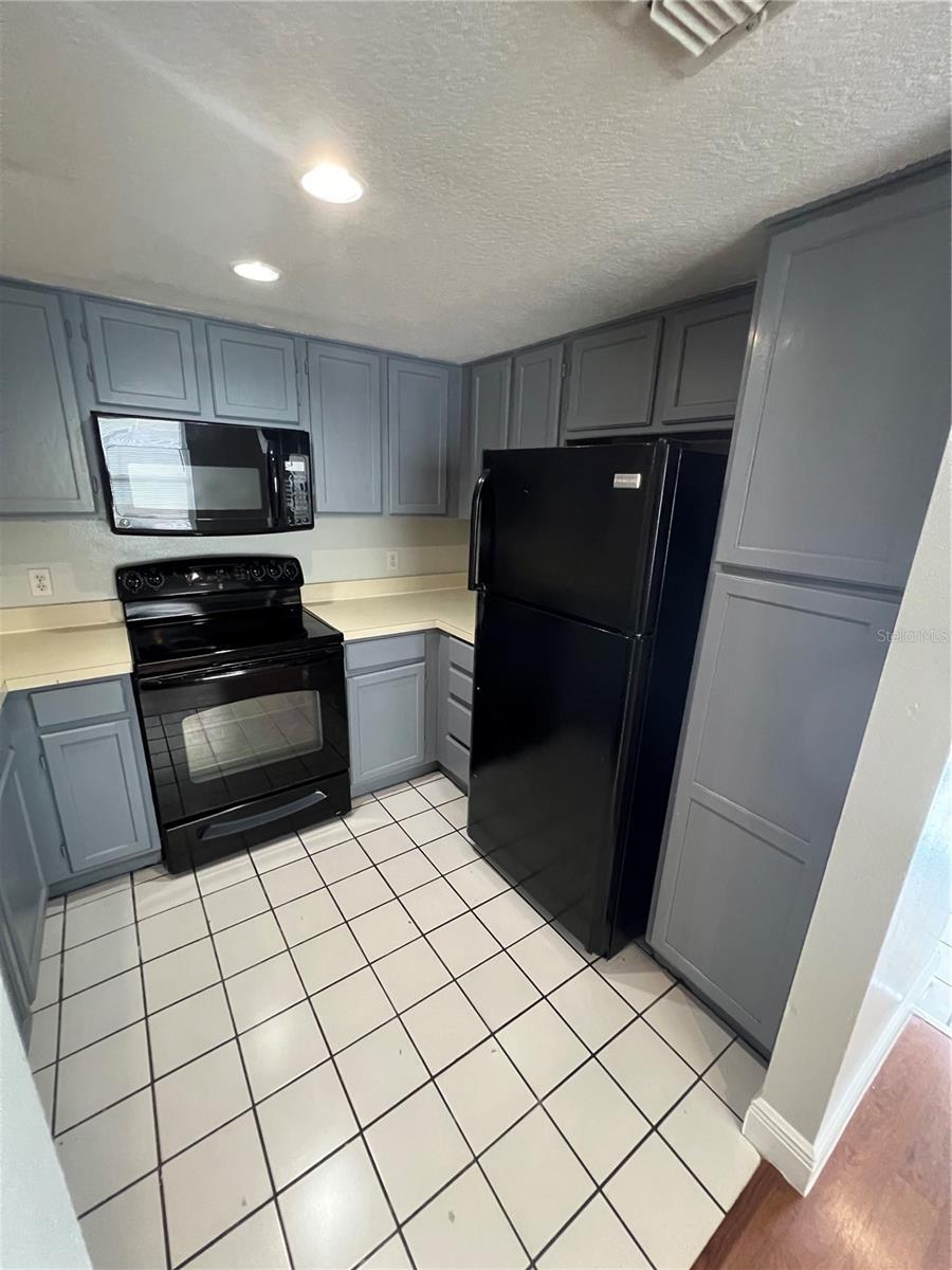 2421 SUMMERFIELD WAY
