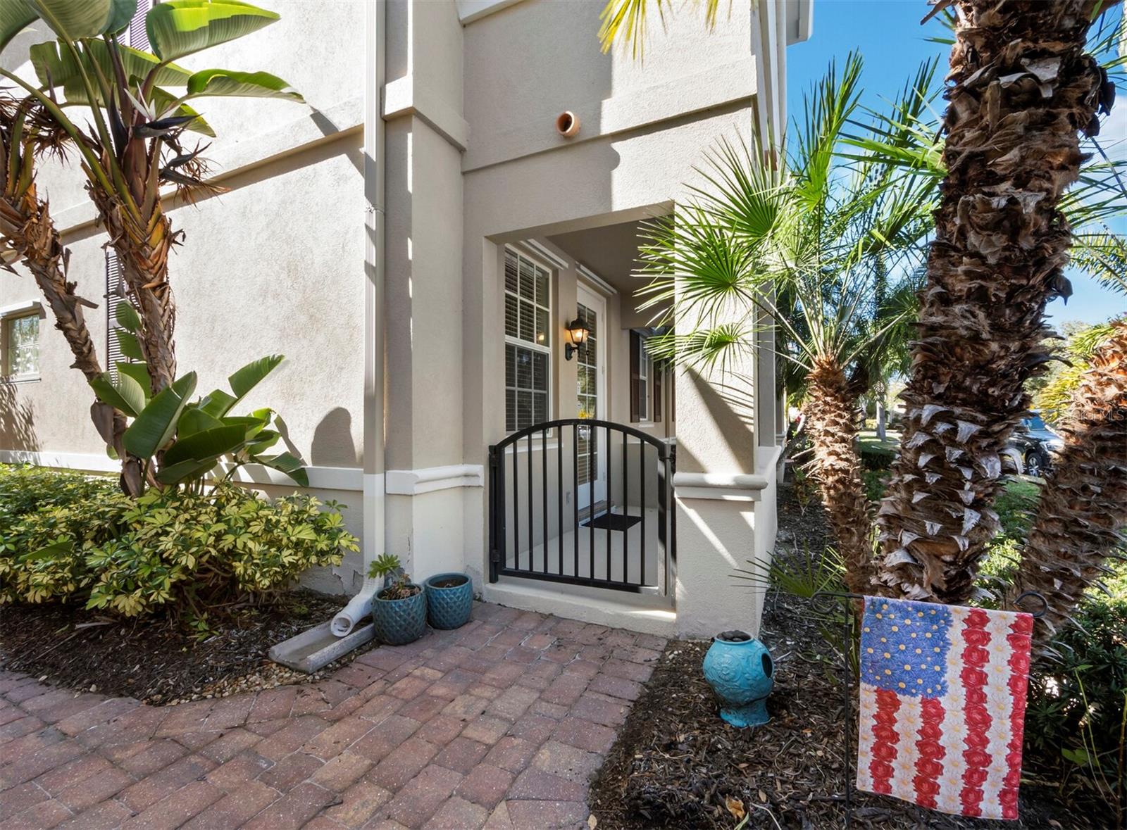 VILLAGEWALK - Residential