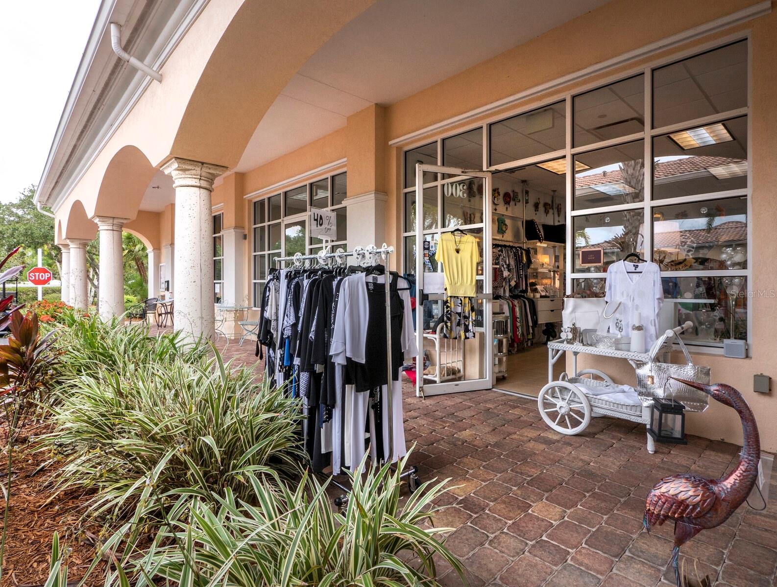 VILLAGEWALK - Residential