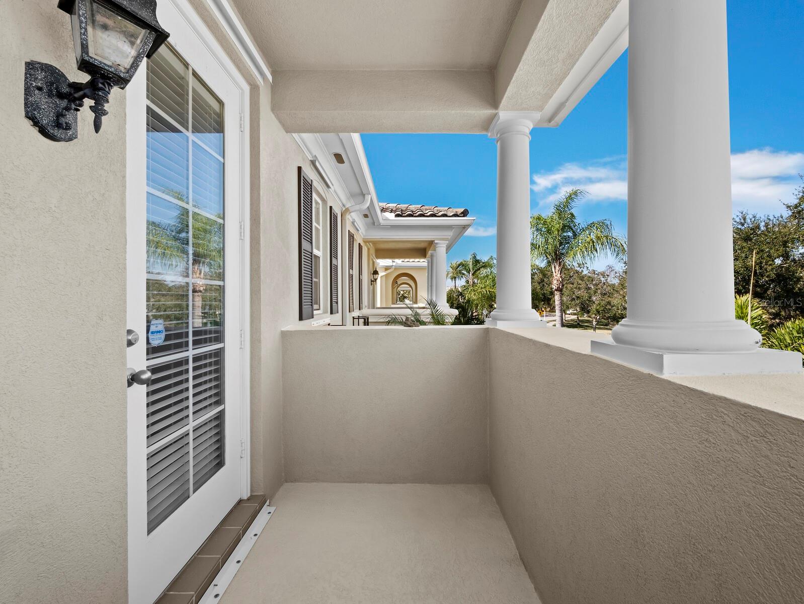 VILLAGEWALK - Residential