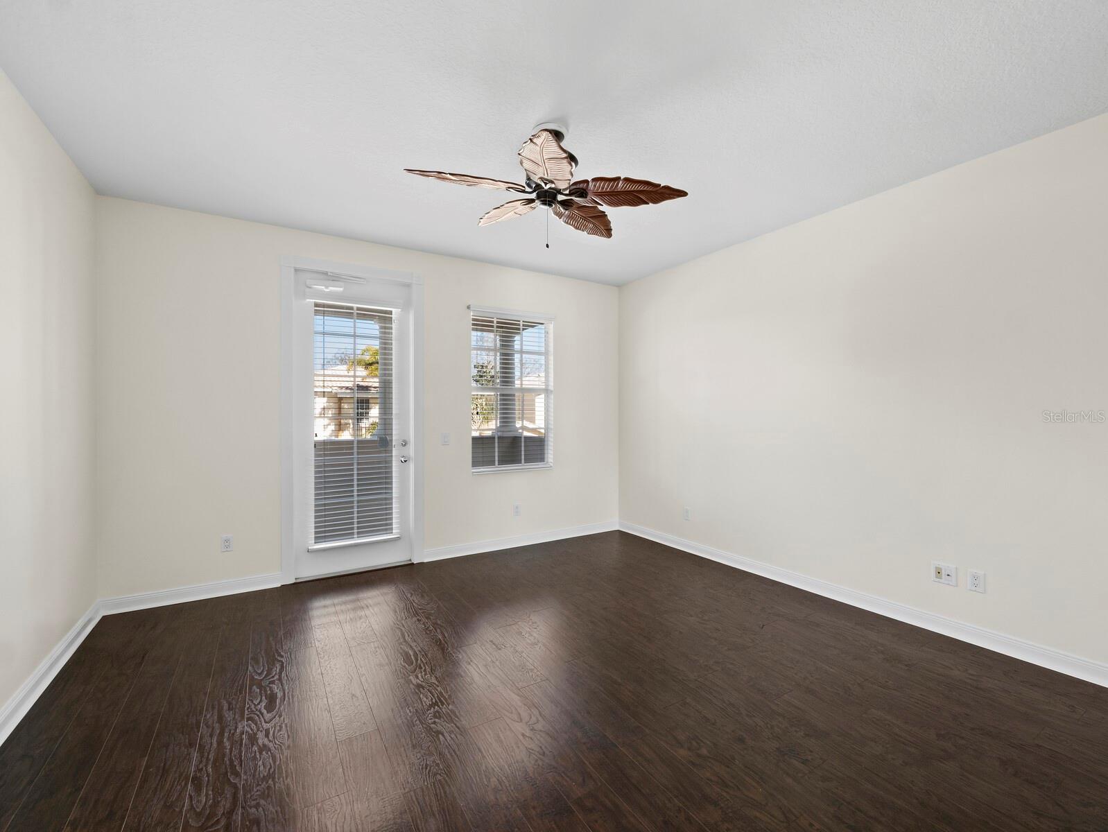 VILLAGEWALK - Residential