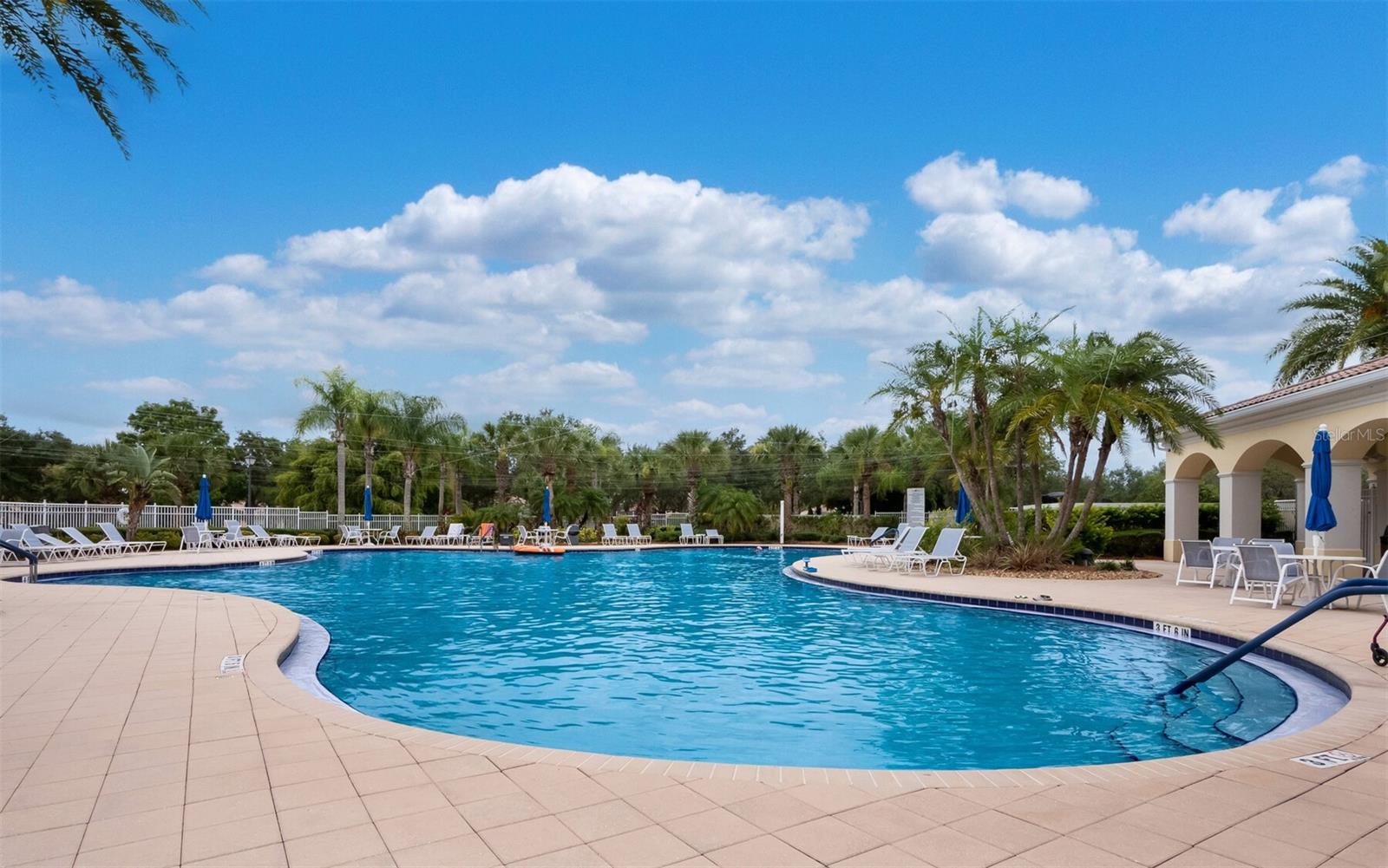 VILLAGEWALK - Residential