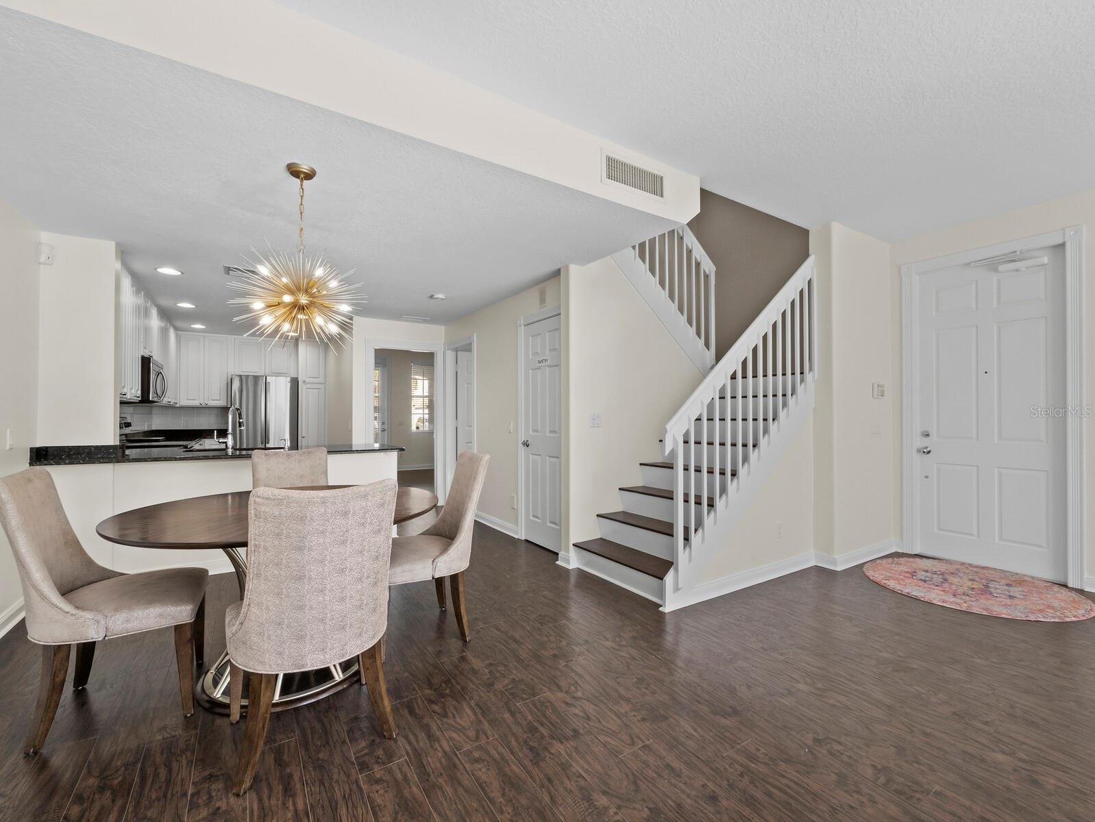 VILLAGEWALK - Residential