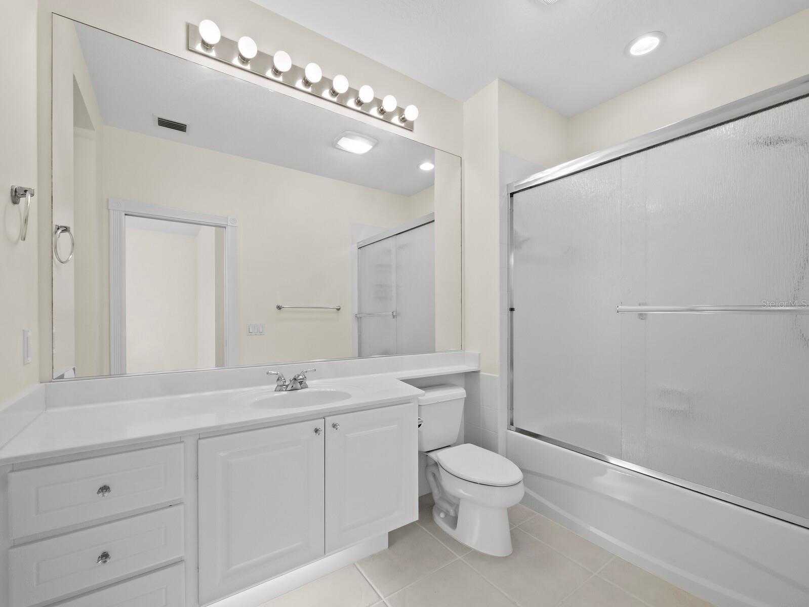 VILLAGEWALK - Residential