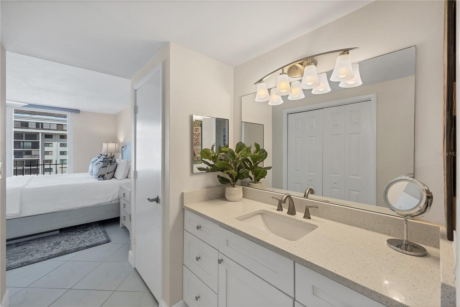 LIDO BEACH CLUB - Residential