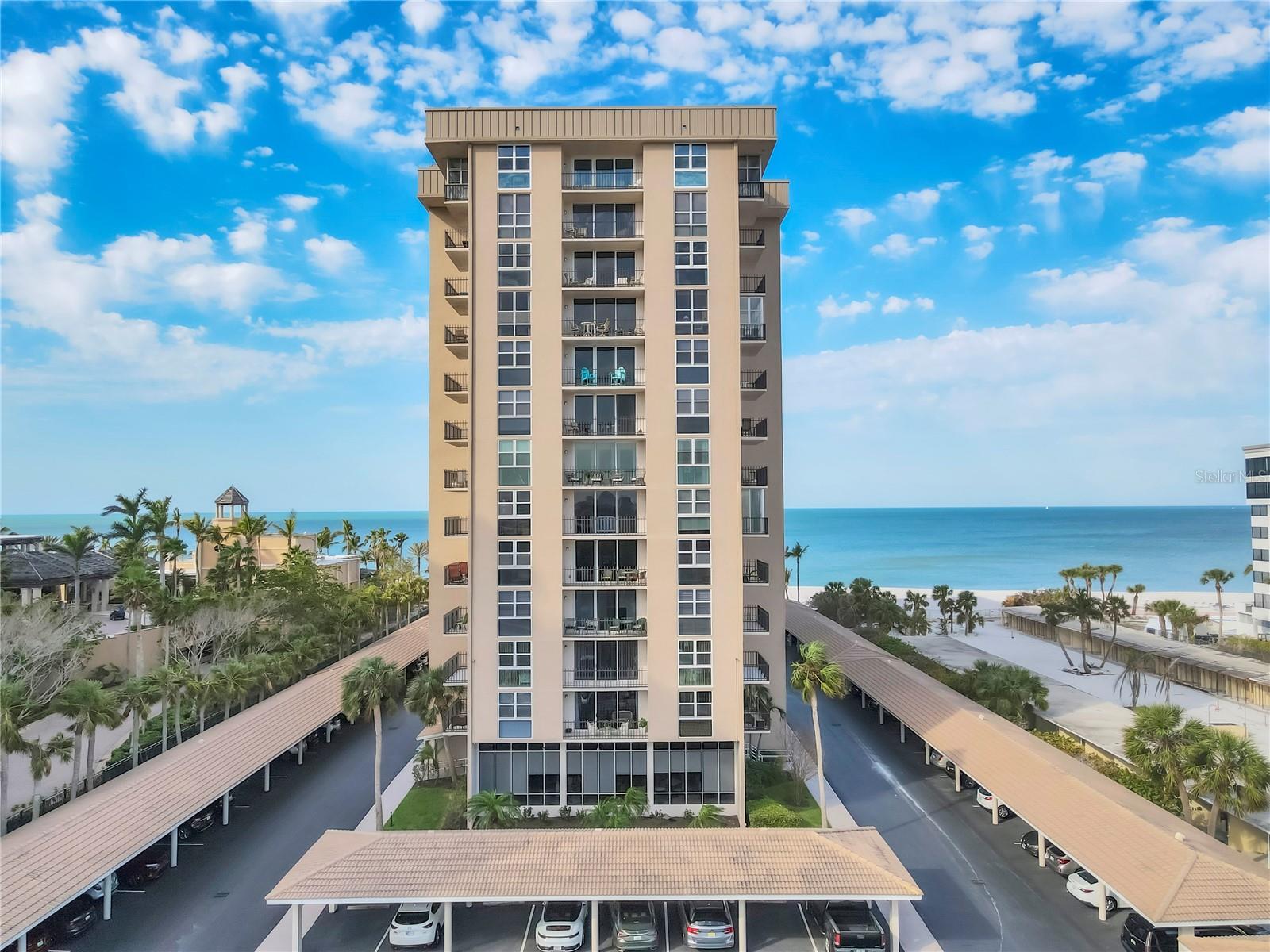 LIDO BEACH CLUB - Residential