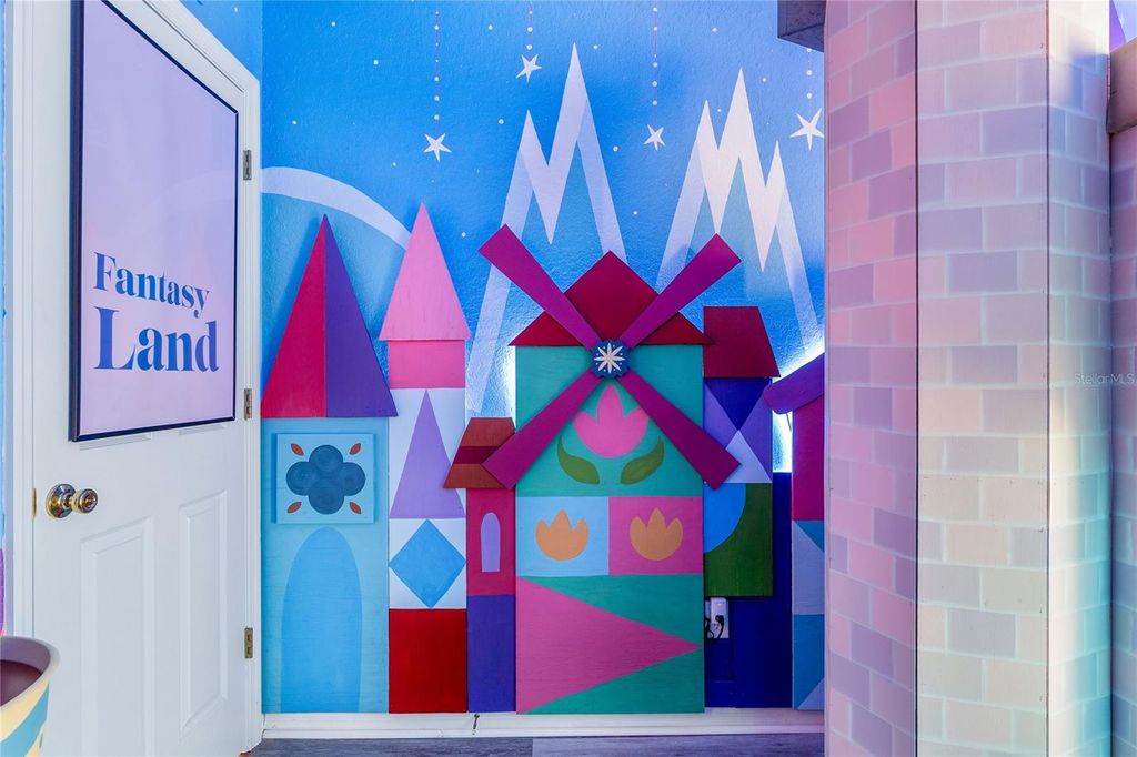 Photo of 2735 Calabria Avenue N, Davenport, FL 33897 (MLS # O6270258)