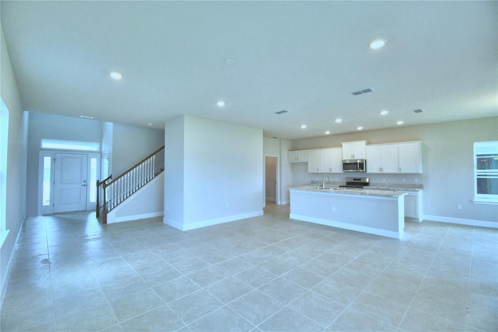 1413 LEAMINGTON LANE
