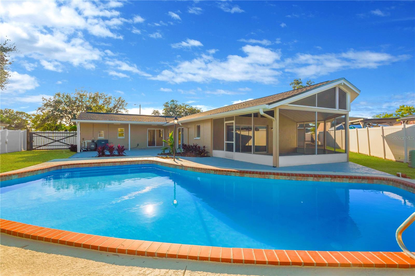 TOWNN COUNTRY PARK UNIT 24 - Residential