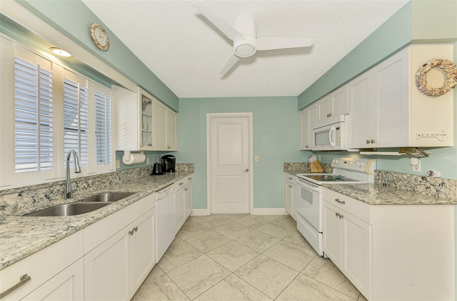 GULF WIND - Residential Lease