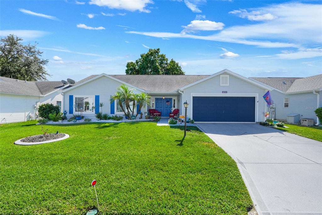 Photo of 4530 Peach Tree Street, Leesburg, FL 34748 (MLS # G5118835)