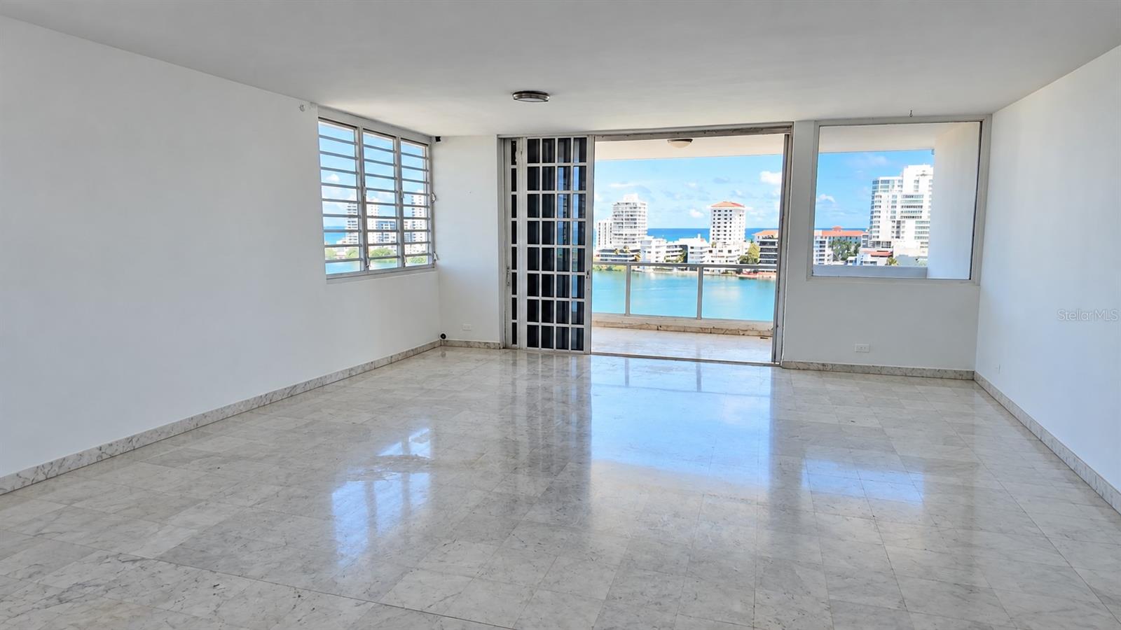 501 CALLE ELISA COLBERG PH 10-B
