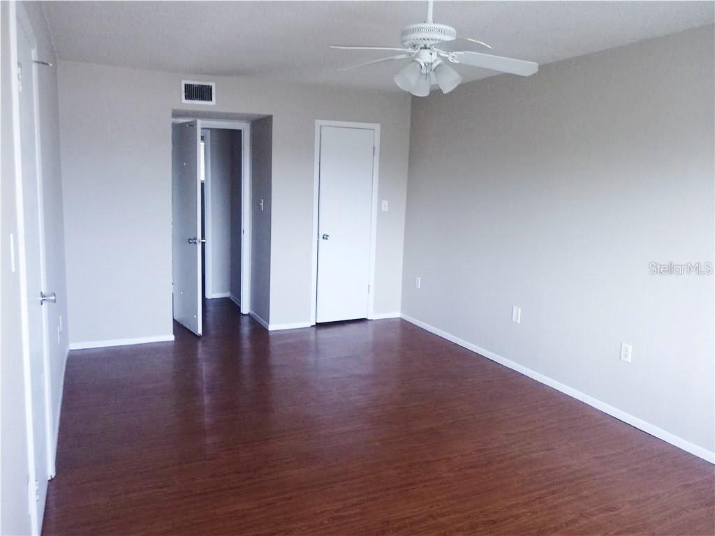 BAYSHORE ON THE LAKE APTS SEC 2 - Residential Lease