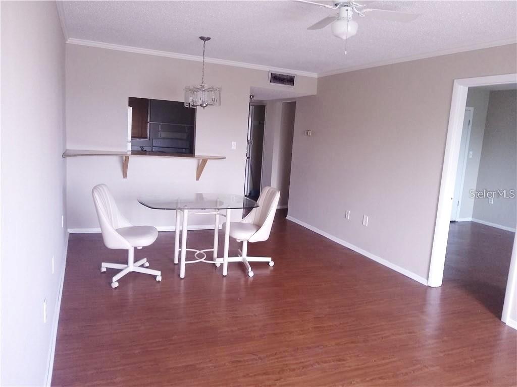 BAYSHORE ON THE LAKE APTS SEC 2 - Residential Lease