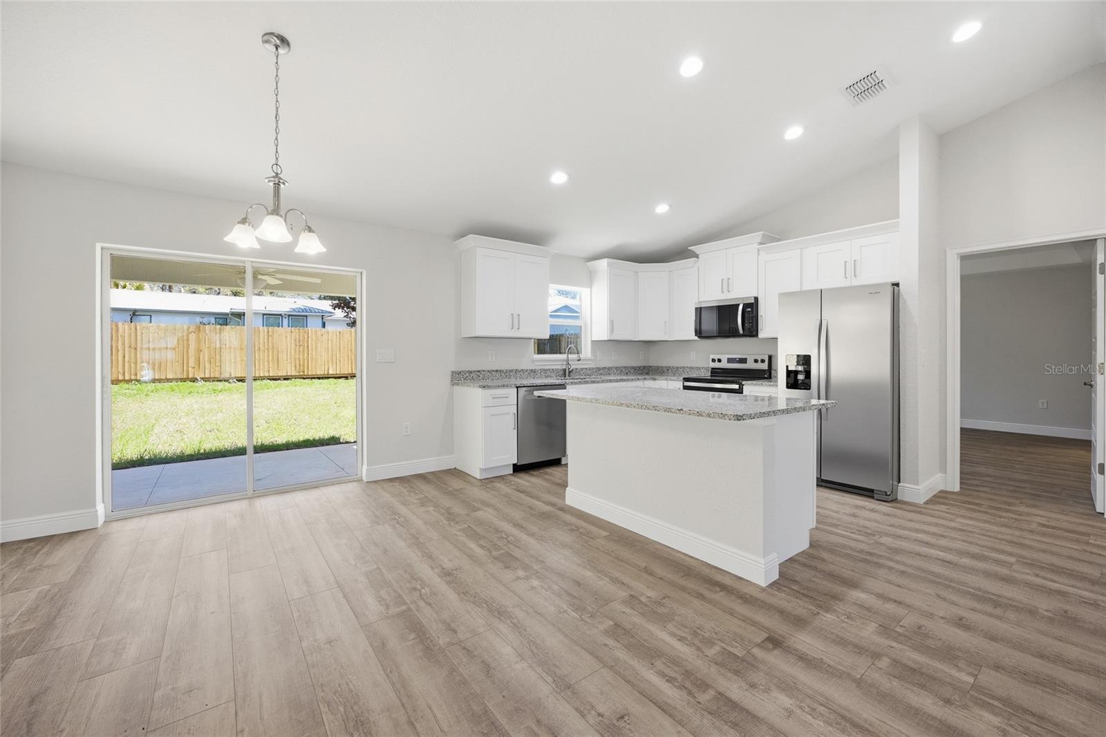 SILVER SPGS SHORES UN 23 - Residential