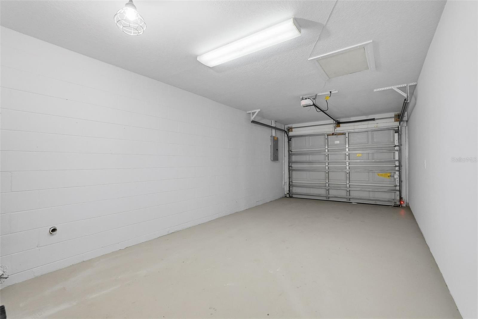 RIDGE MANOR FARMS - Residential