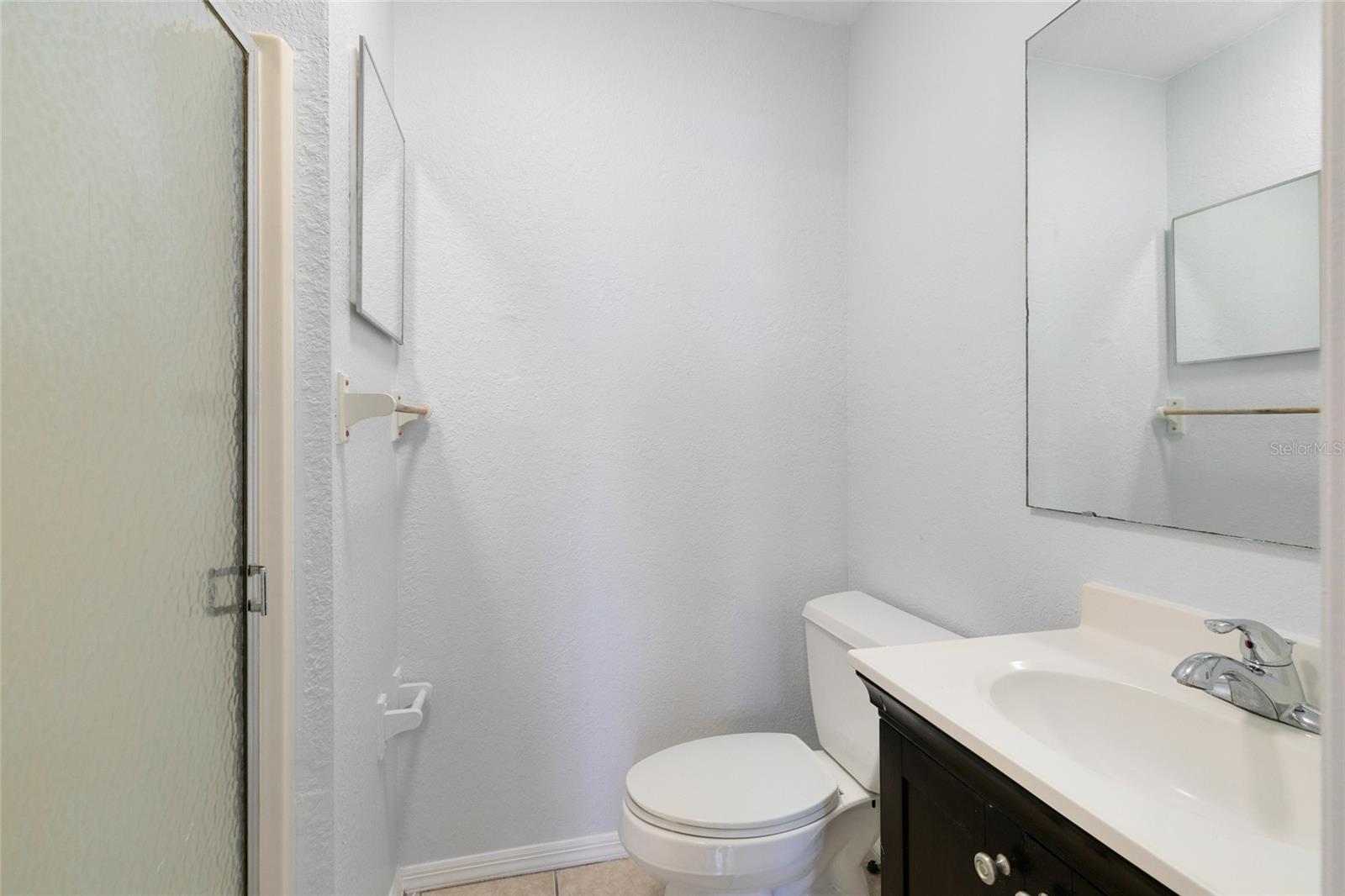 BUENA VISTA DEV - Residential Lease