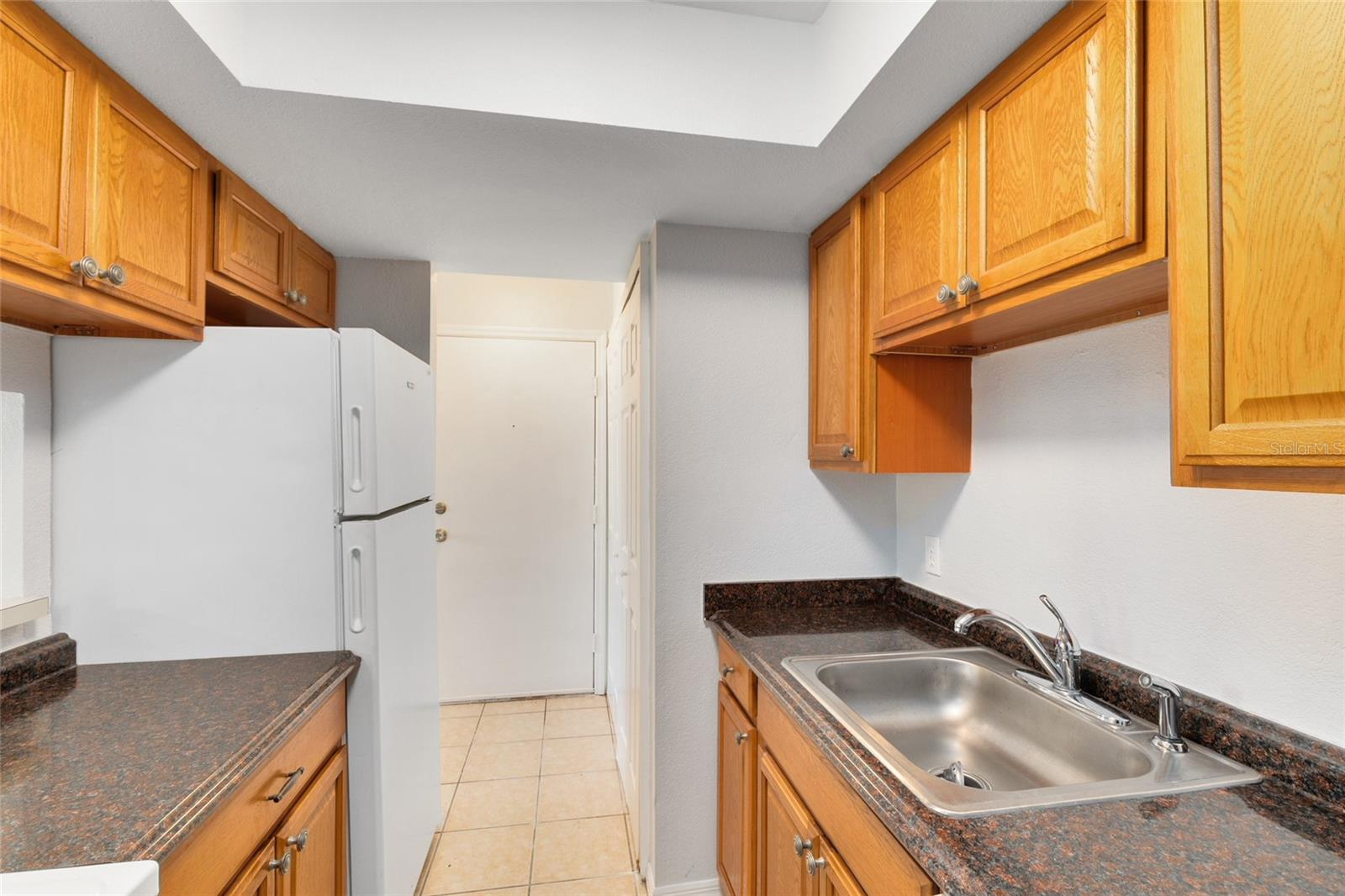 BUENA VISTA DEV - Residential Lease